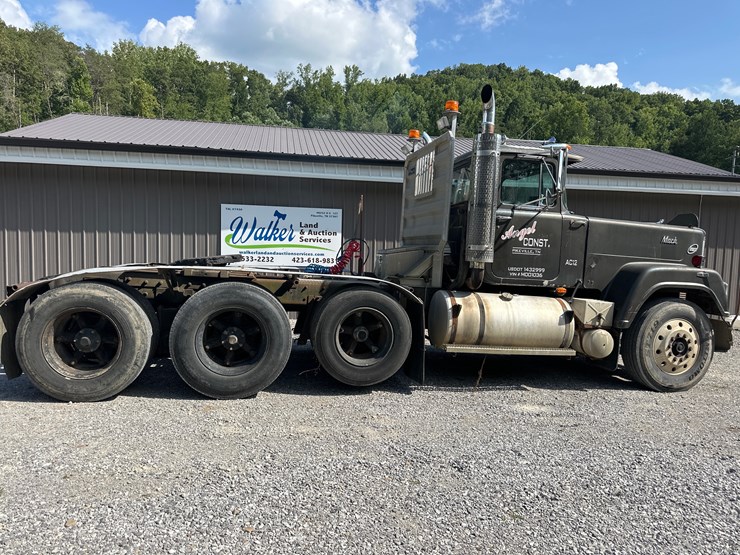 #144-•-1985-mack-rw733-truck-image-8