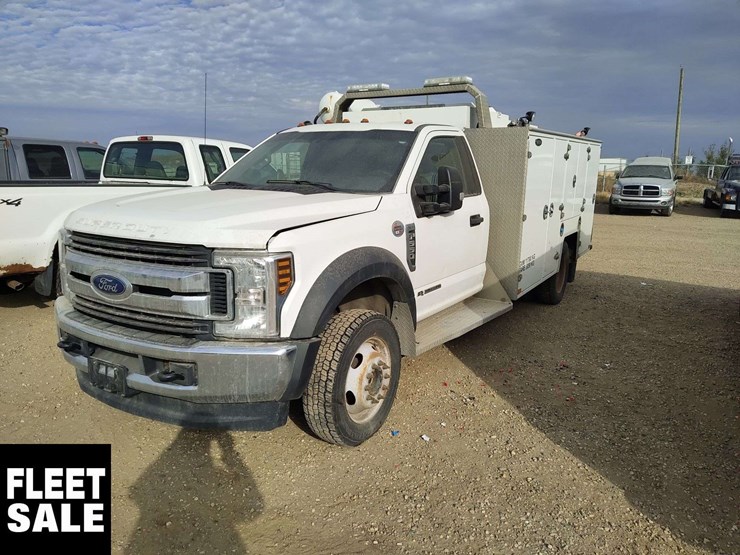 2018-ford-f550-image-1
