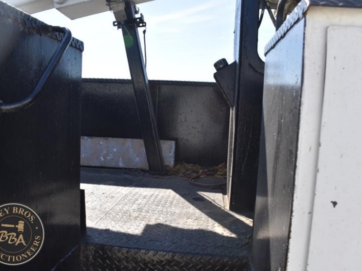 2012-international-durastar-4300-image-50