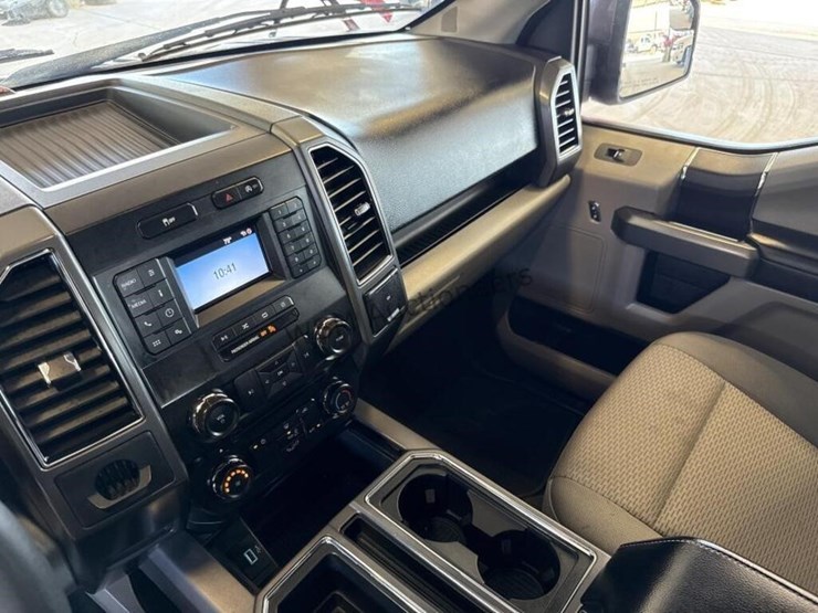 2018-ford-f150-image-19