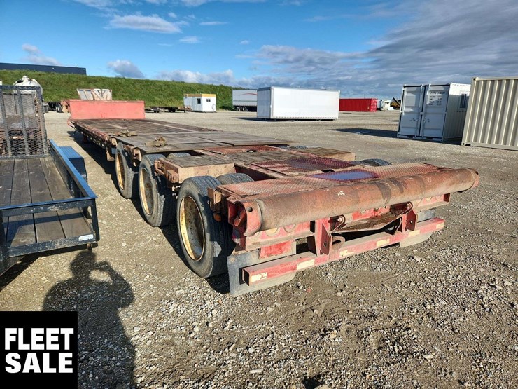 2008-manac-tri/a-step-deck-trailer-image-3