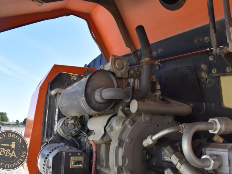 2007-jlg-600s-image-21