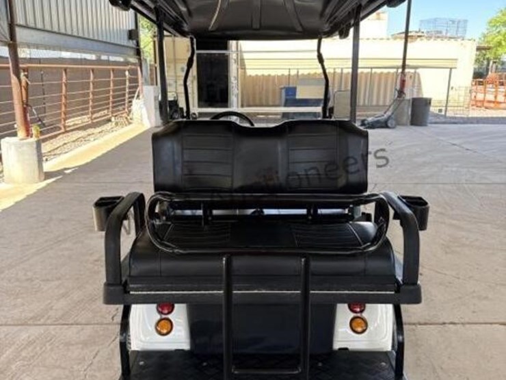 2022-hdk-golf-cart-image-6