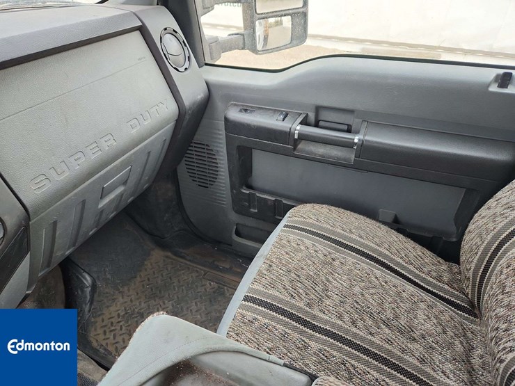 2012-ford-f550-image-16