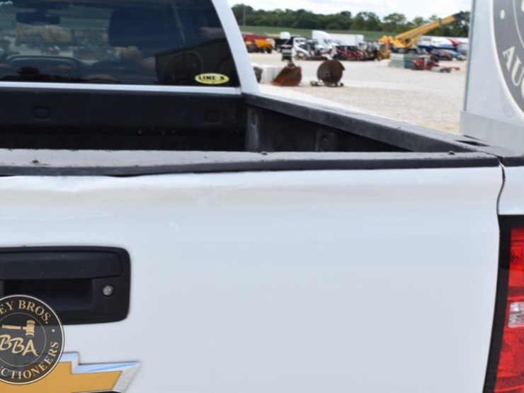2016-chevrolet-silverado-1500-image-39