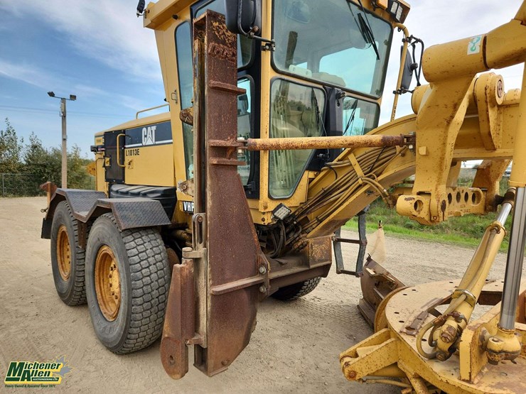 2007-caterpillar-140h-image-35