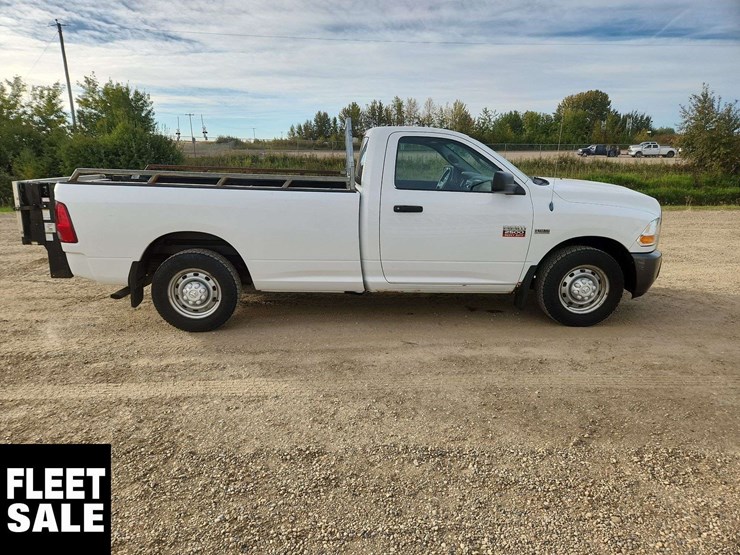 2011-ram-2500-st-image-21