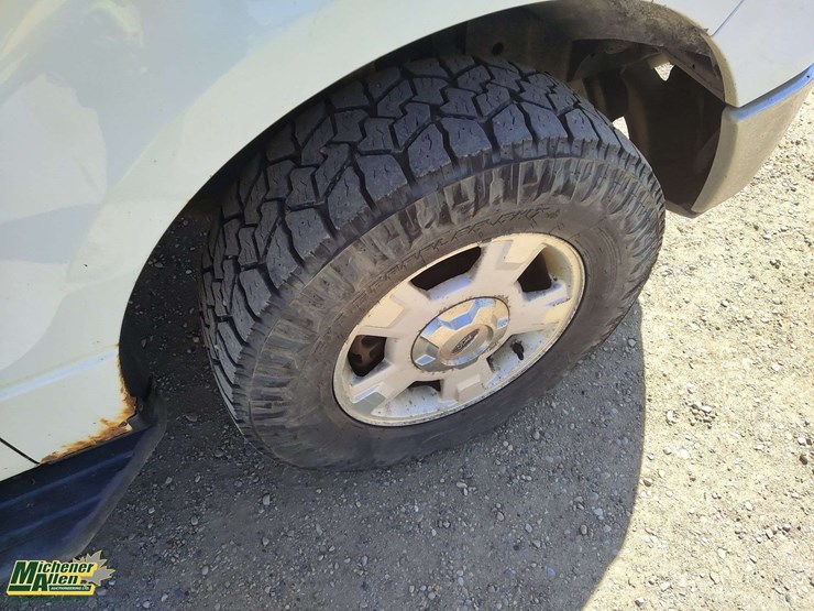 2011-ford-6.5-ft-image-28