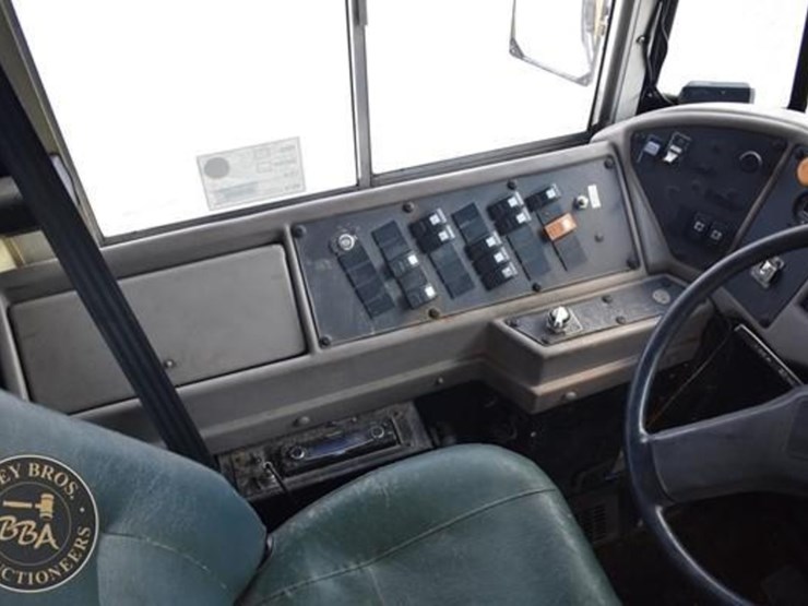 2003-ic-bus-3000ic-37998-image-19