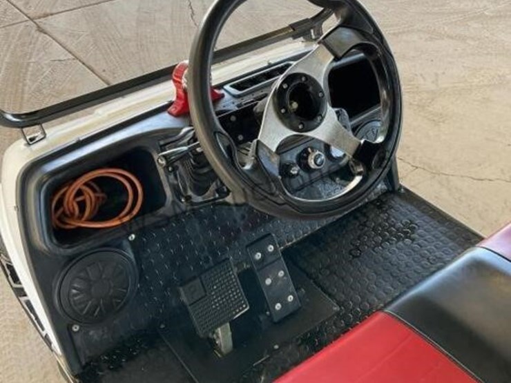 2022-hdk-golf-cart-image-12