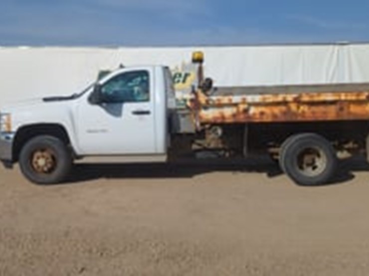2012-chevrolet-silverado-3500hd-image-5