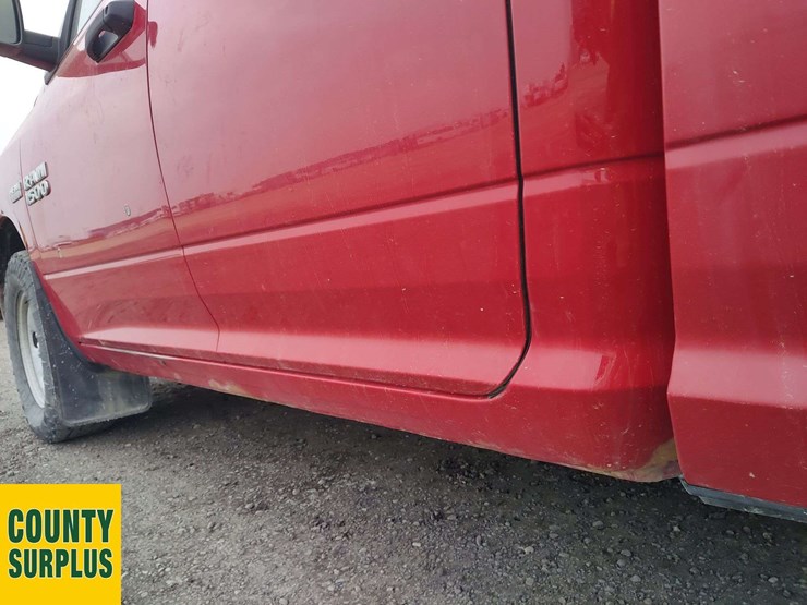 2015-ram-tradesman-image-23