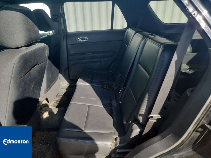 2014-ford-explorer-image-14