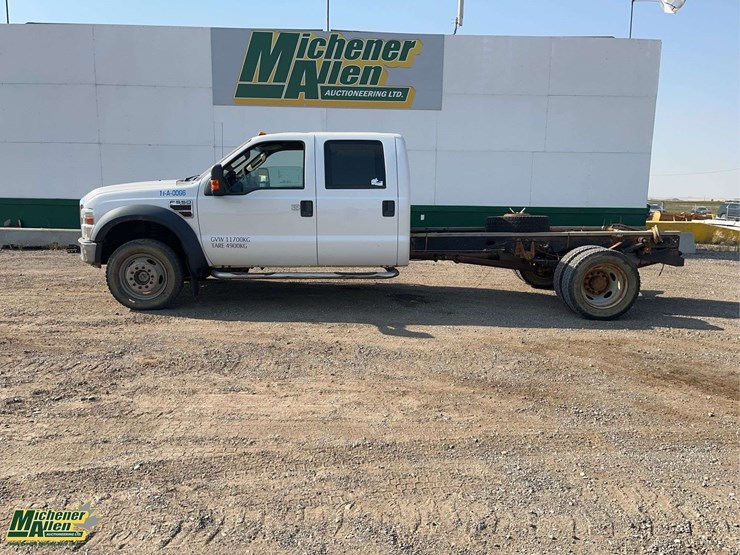 2010-ford-f550-image-2