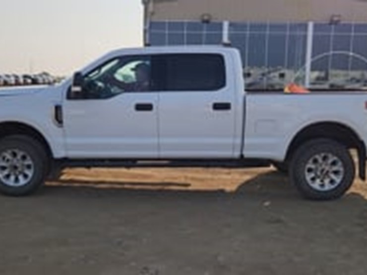 2021-ford-f250-image-5