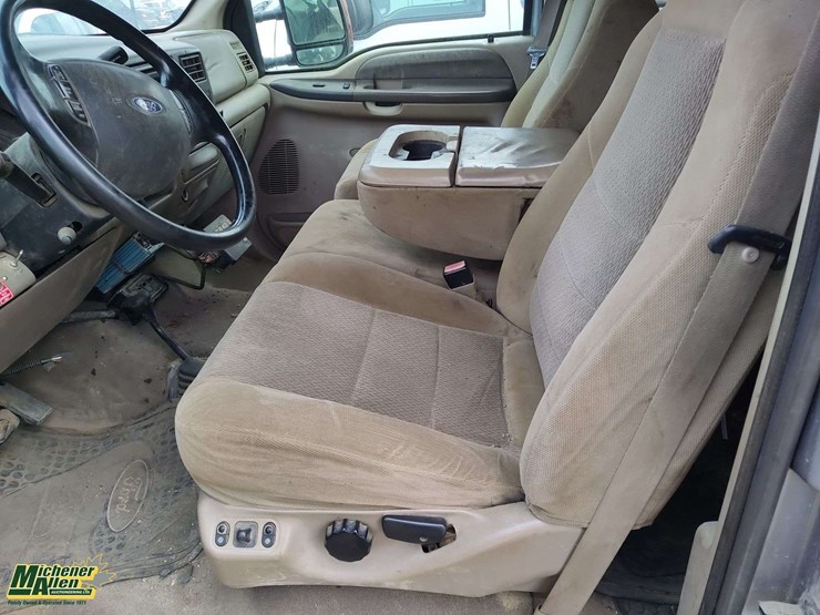 2003-ford-f550-image-12