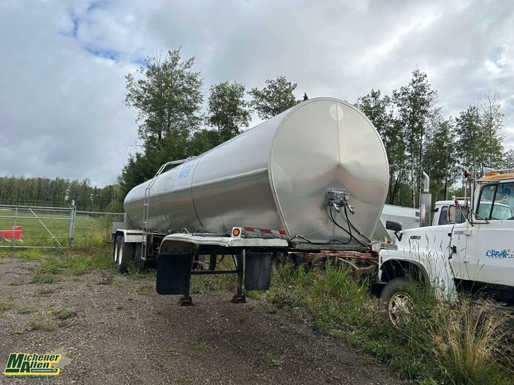 1975-certified-t.p.u.-t/a-water-tank-trailer-image-2