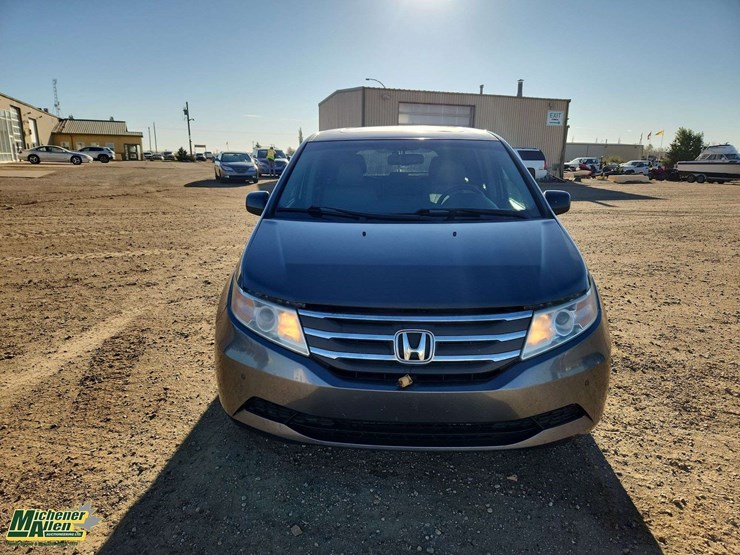 2013-honda-odyssey-image-26