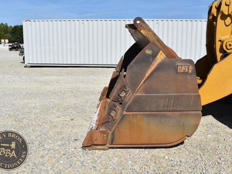 2014-caterpillar-982m-image-26
