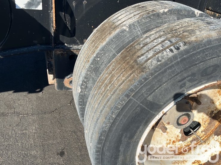 2018-king-kutter-spread-axle-chassis-trailer,-65,000lb-gvwr-image-8