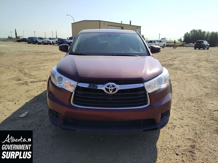 2015-toyota-highlander-image-25