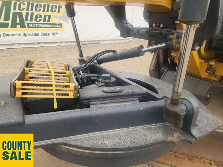 2019-deere-872g-image-23