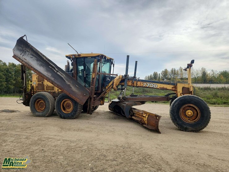 2006-deere-770d-image-20