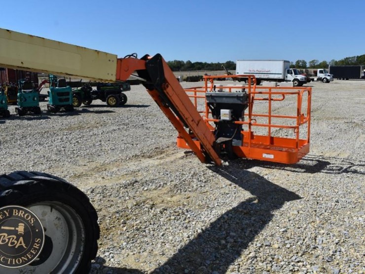 2013-jlg-600aj-image-25