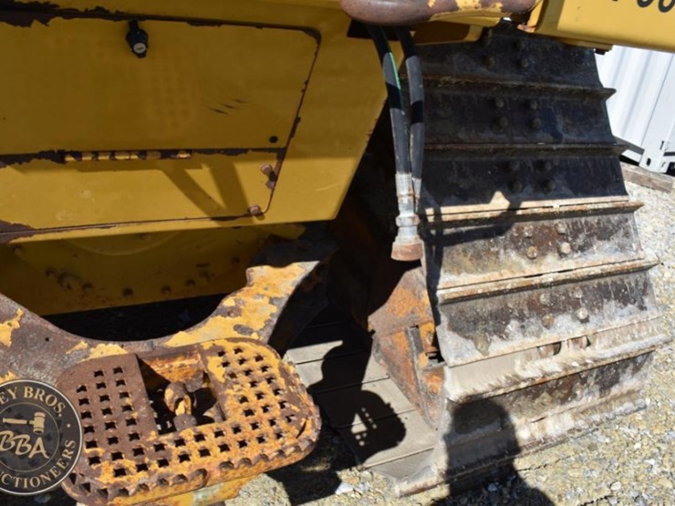 2020-caterpillar-d6n-lgp-image-68