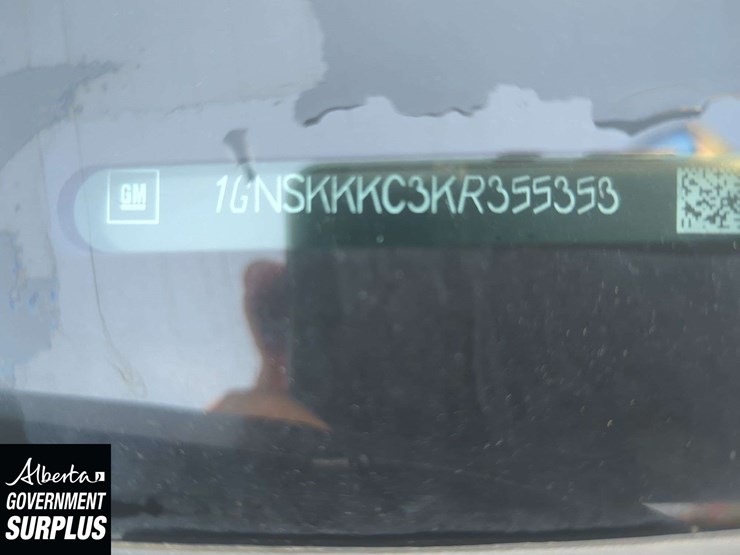 2019-chevrolet-suburban-image-6