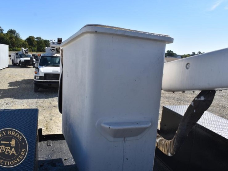2012-international-durastar-4300-image-52