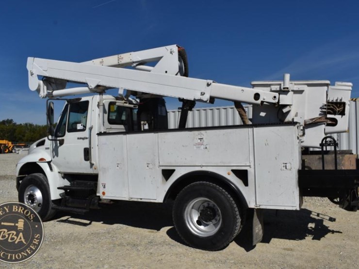 2012-international-durastar-4300-image-9