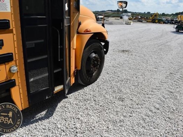 2012-ic-bus-ce-image-20
