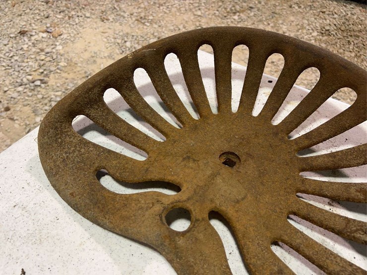 (3)-cast-iron-seats-image-3