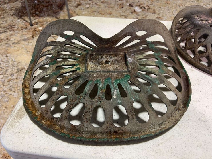 (3)-cast-iron-seats-image-16