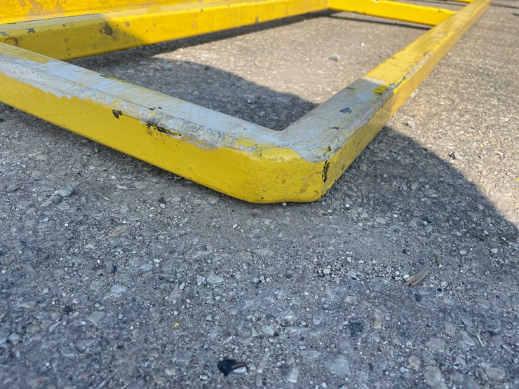 #3008-•-heavy-duty-safety-guardrail-(cont)-image-6