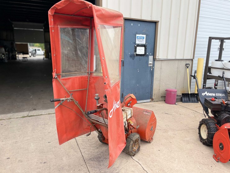 #3100-•-ariens-snowblower-(o3)-image-5