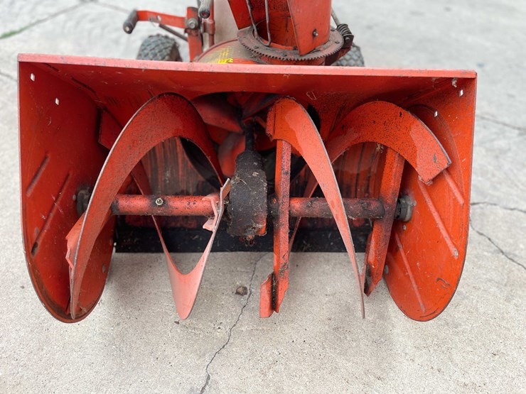 #3100-•-ariens-snowblower-(o3)-image-12
