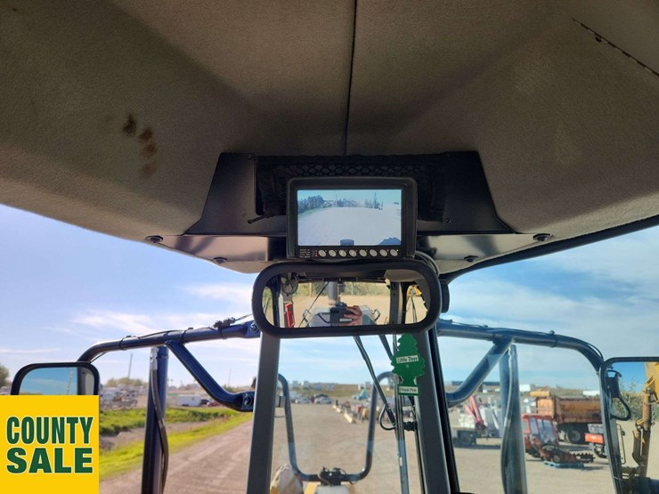 2020-caterpillar-150-awd-image-48