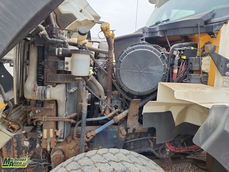 2016-international-workstar-7600-image-36