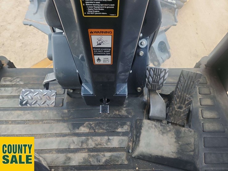 2019-deere-872g-image-42