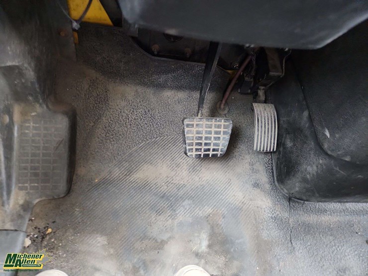 2013-international-durastar-4300-image-25