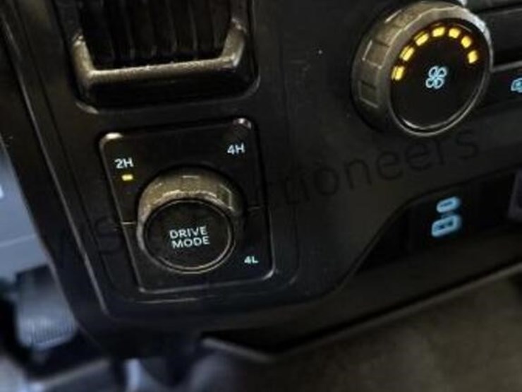 2022-ford-f150-image-22