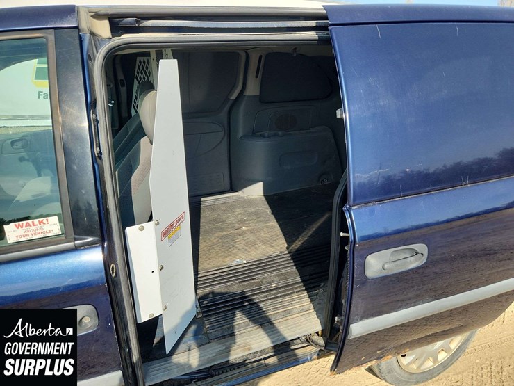 2006-dodge-caravan-image-22