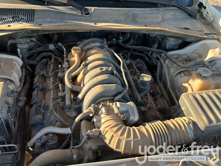 2008-dodge-charger-image-25