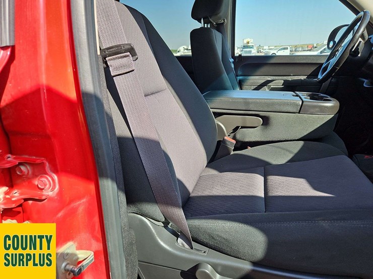 2013-chevrolet-silverado-1500-lt-image-12