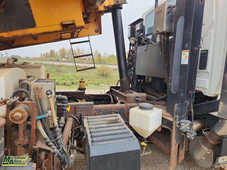 2016-international-workstar-7600-image-29