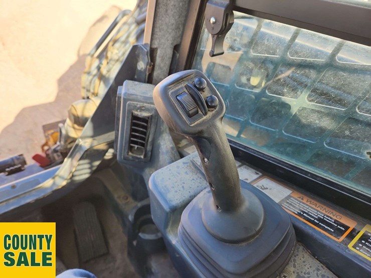 deere-324g-image-9