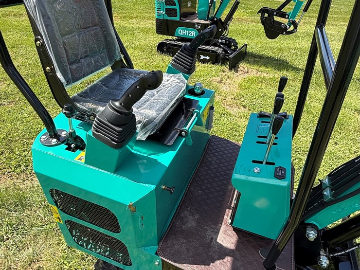 #611-•-2025-cfg-industrial-mh12rx-hydraulic-track-type-mini-excavator-image-7