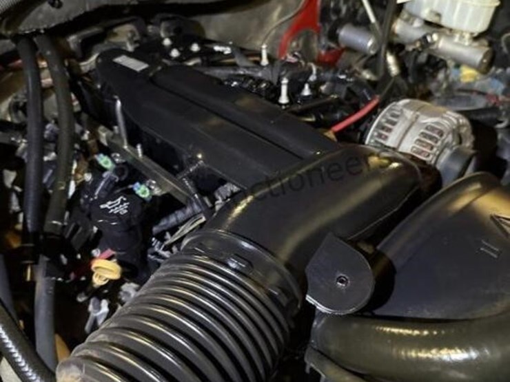 2010-chevrolet-silverado-2500hd-image-15
